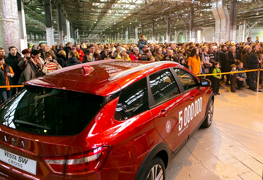 «LADA Ижевск» выпустил 5-миллионный автомобиль